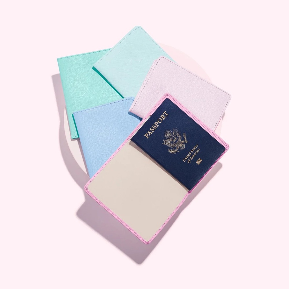 STONEY CLOVER LANE textured passport case in cotton candy new in envelope - Picture 2 of 7